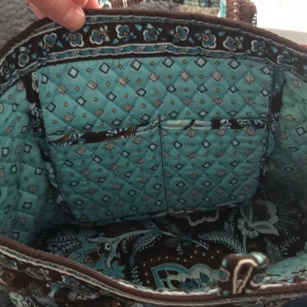 Vera Bradley medium bag! - Picture 3 of 8